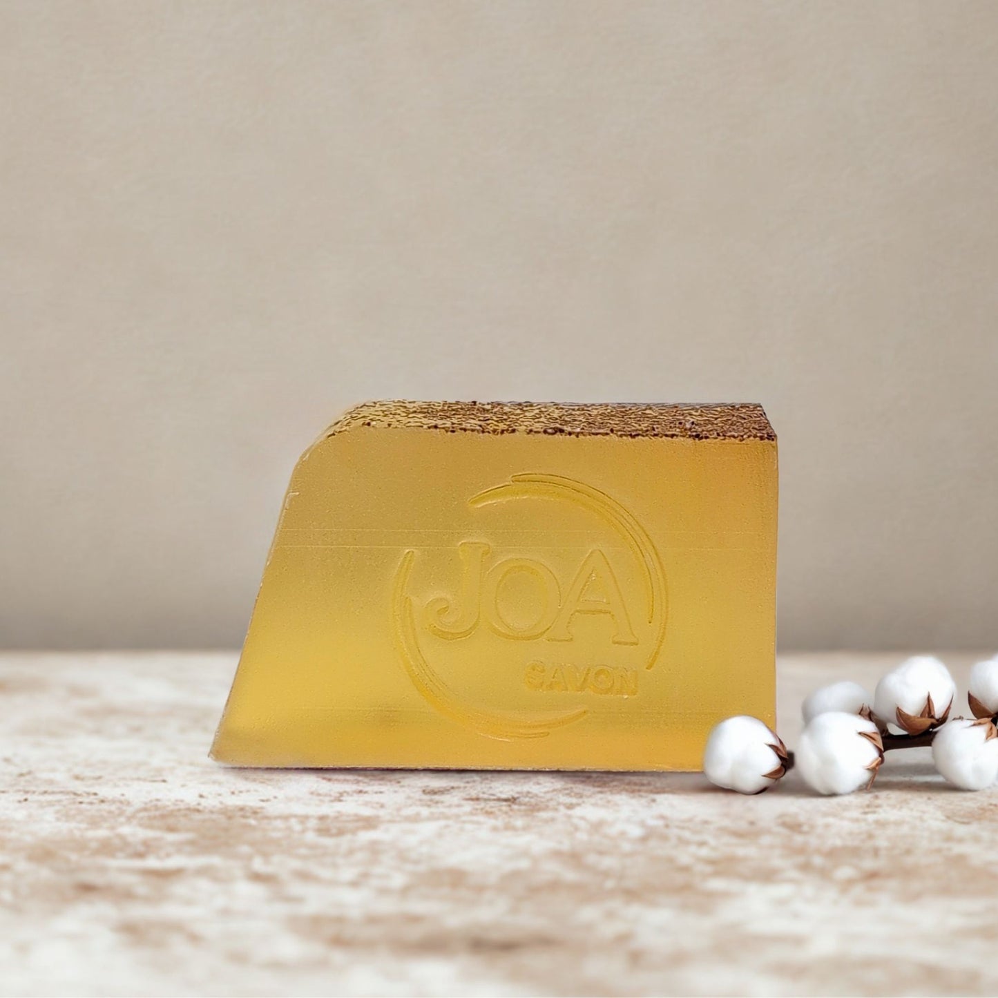Savon Orange Pamplemousse Joa Savon enrichi en glycérine végétale 30 pour cent pour une peau douce