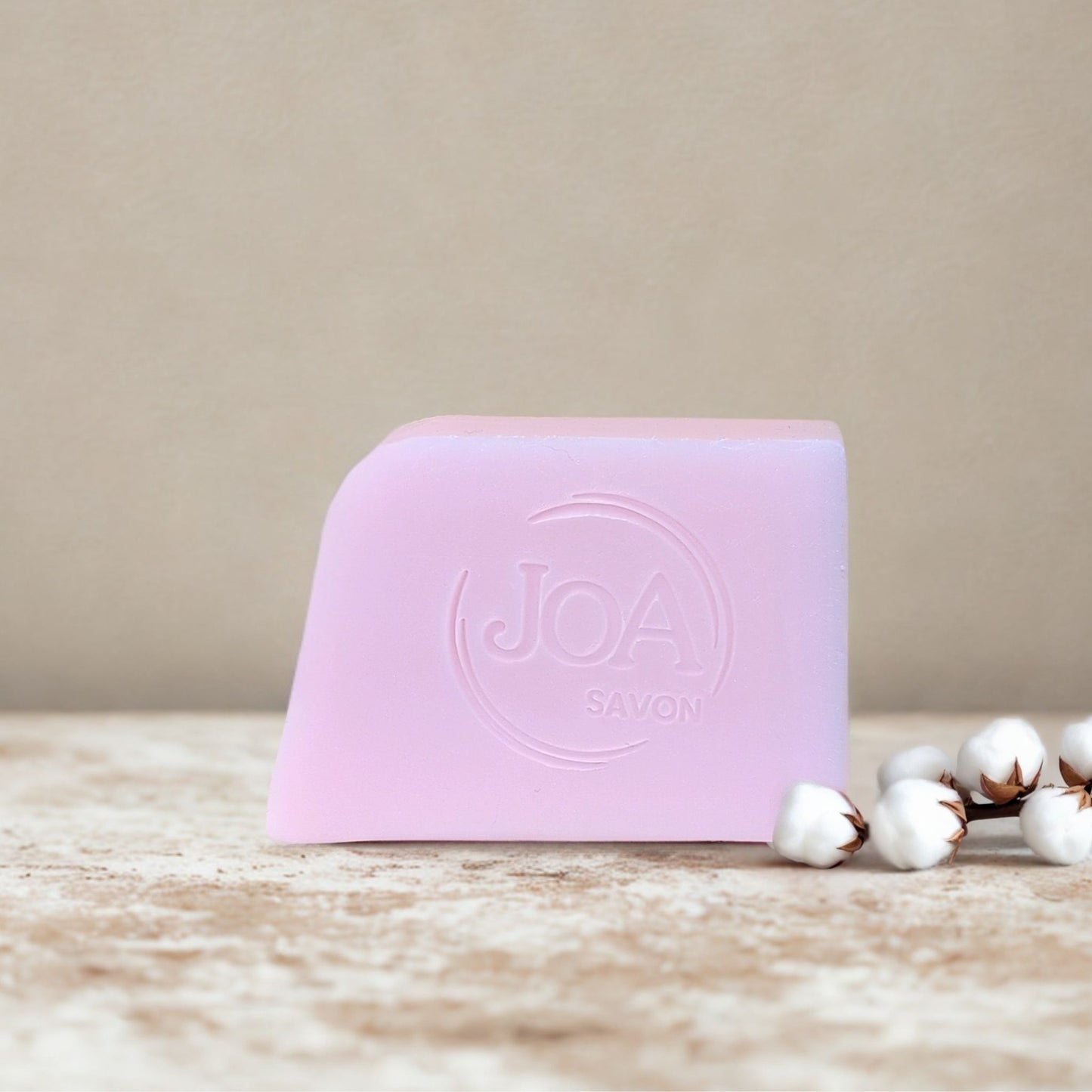 Savon Rose Musquée Joa Savon enrichi en glycérine végétale 30 pour cent pour une peau douce