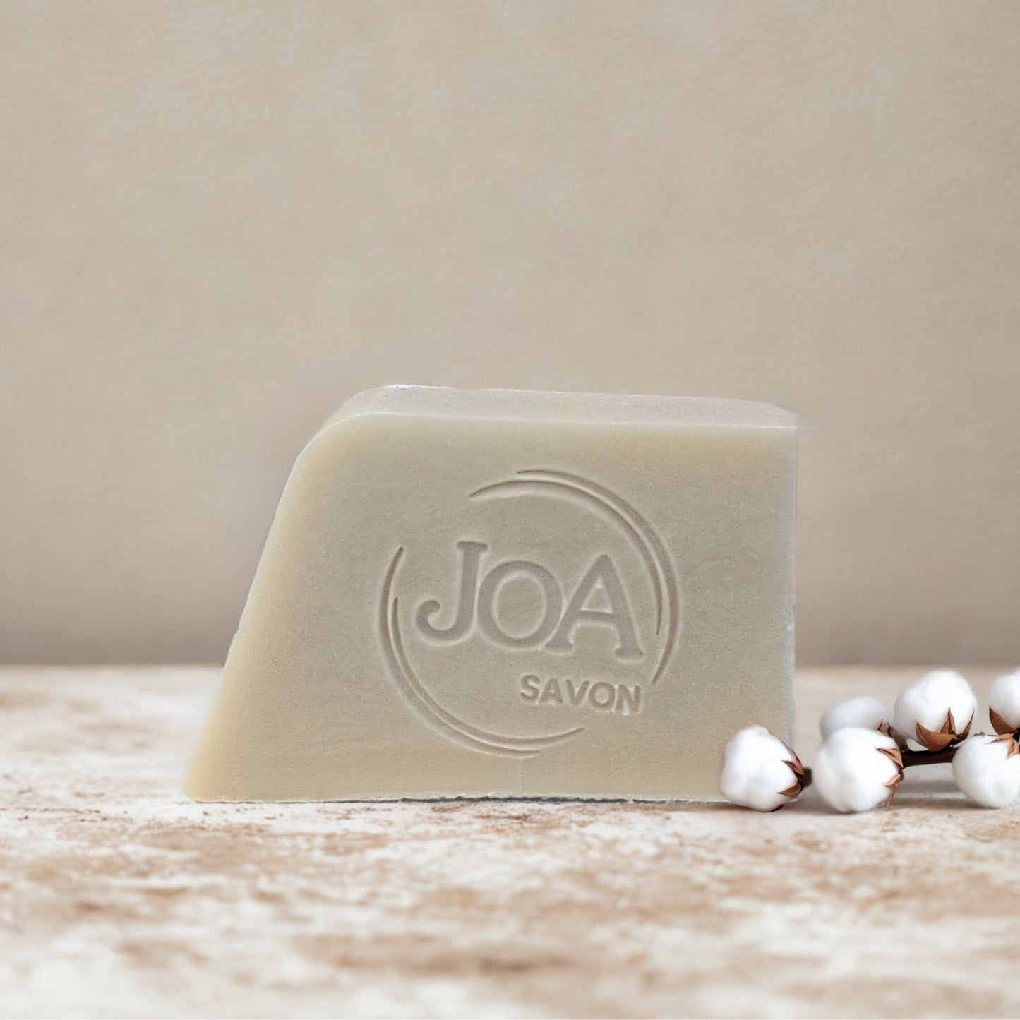 Savon Amande Joa Savon enrichi en glycérine végétale 30 pour cent pour nourrir la peau