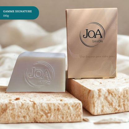 Savon Amande Joa Savon gamme Signature 100g avec packaging élégant