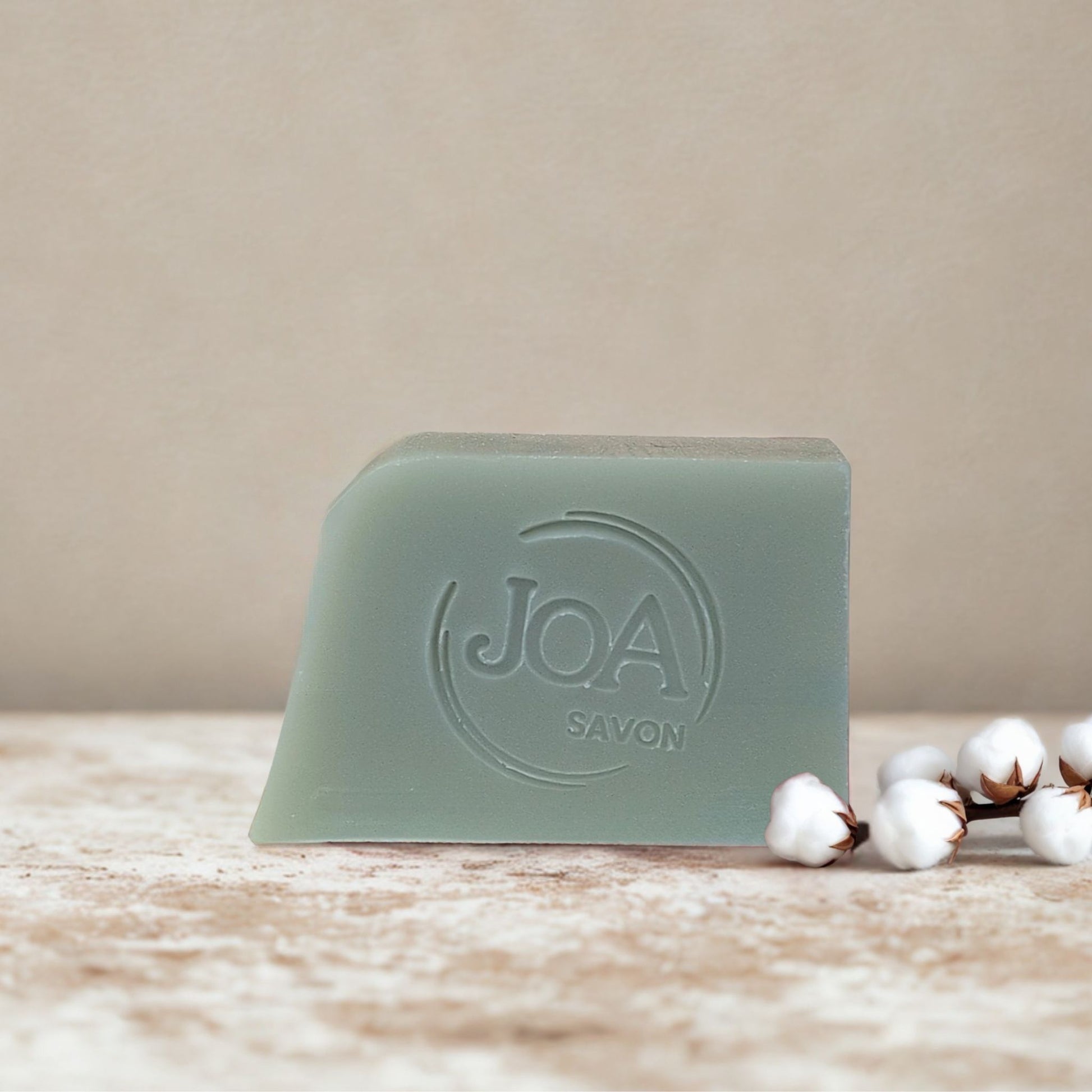 Savon Argile Verte Joa Savon enrichi en glycérine végétale 30 pour cent pour purifier la peau