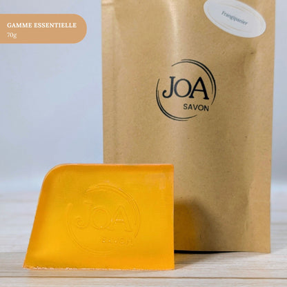 Savon Frangipanier Joa Savon gamme Essentielle 70g avec packaging minimaliste