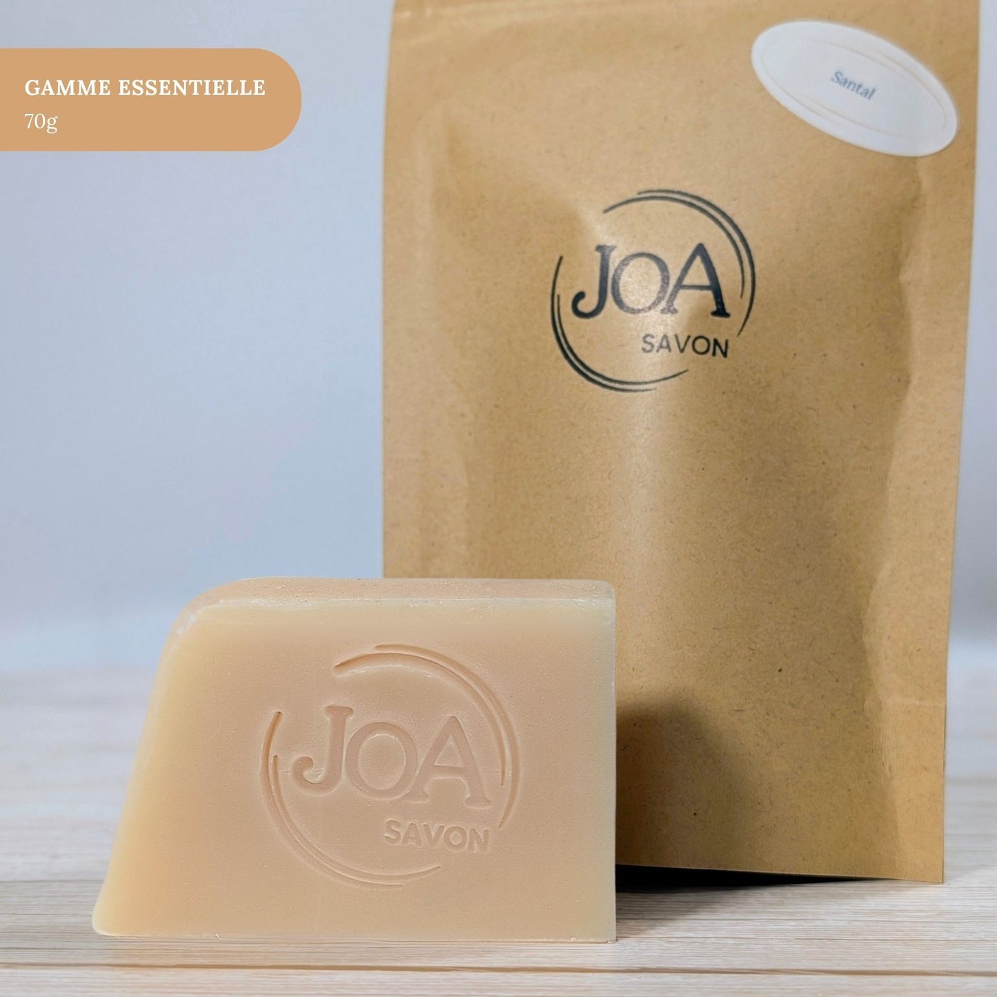 Savon Santal Joa Savon gamme Essentielle 70g avec packaging minimaliste