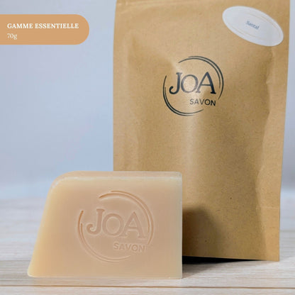 Savon Santal Joa Savon gamme Essentielle 70g avec packaging minimaliste