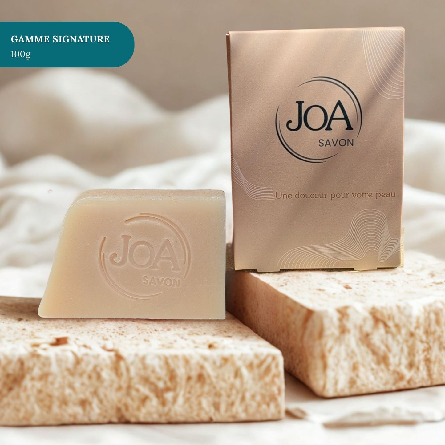 Savon Santal Joa Savon gamme Signature 100g avec packaging élégant